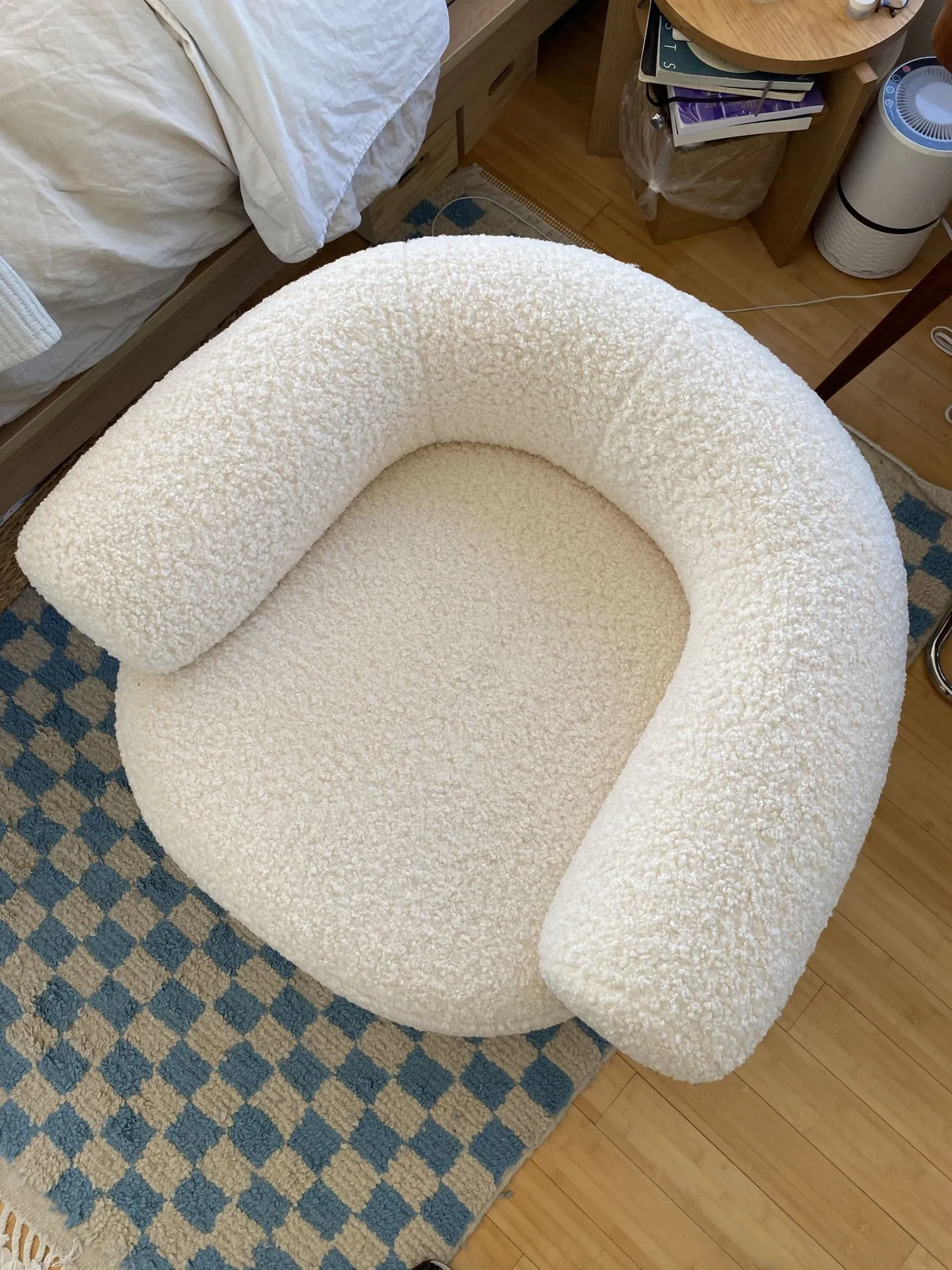 Cozy Huggy Armchair