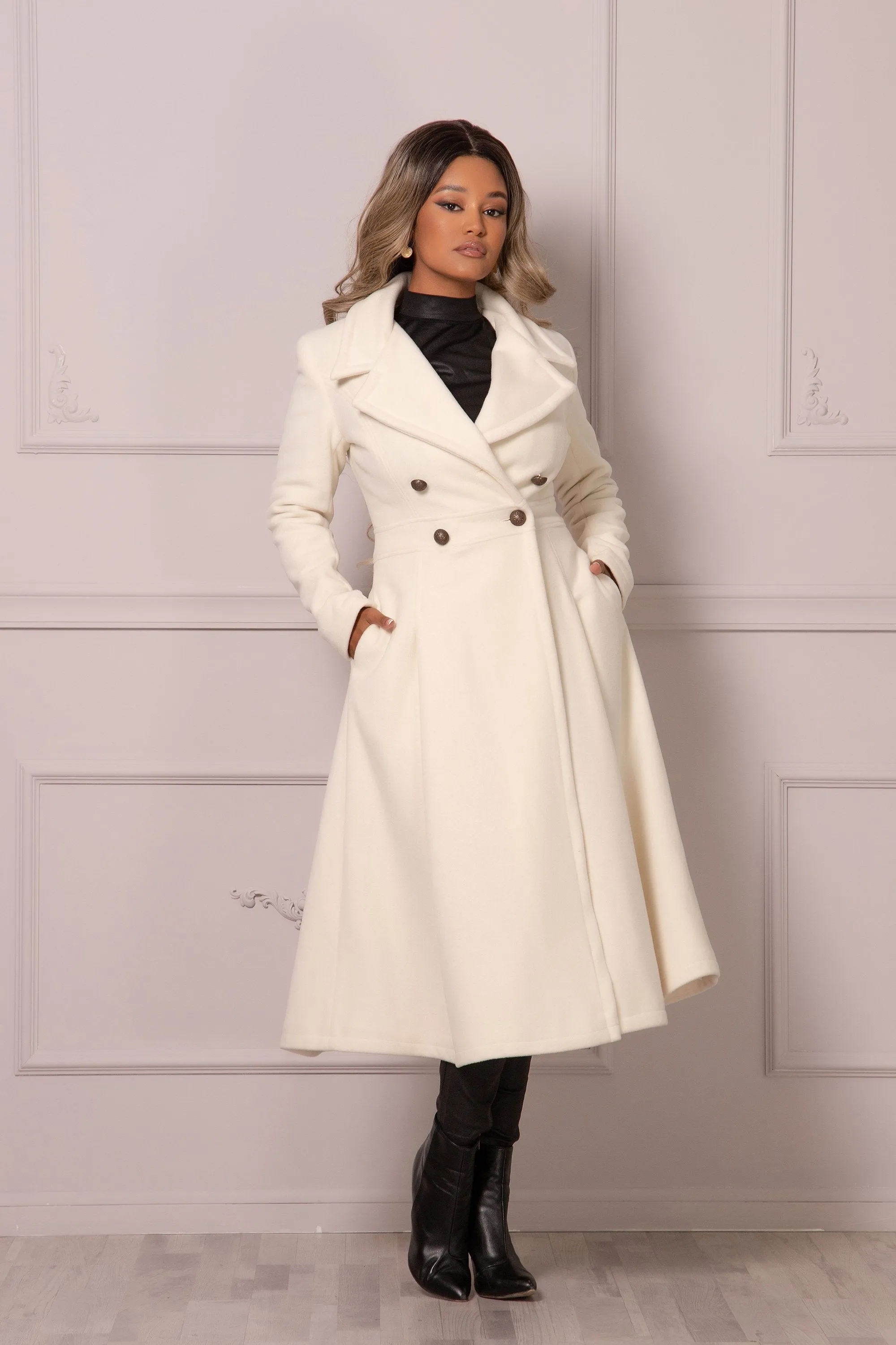 EXTRAVAGANT TRENCH COAT