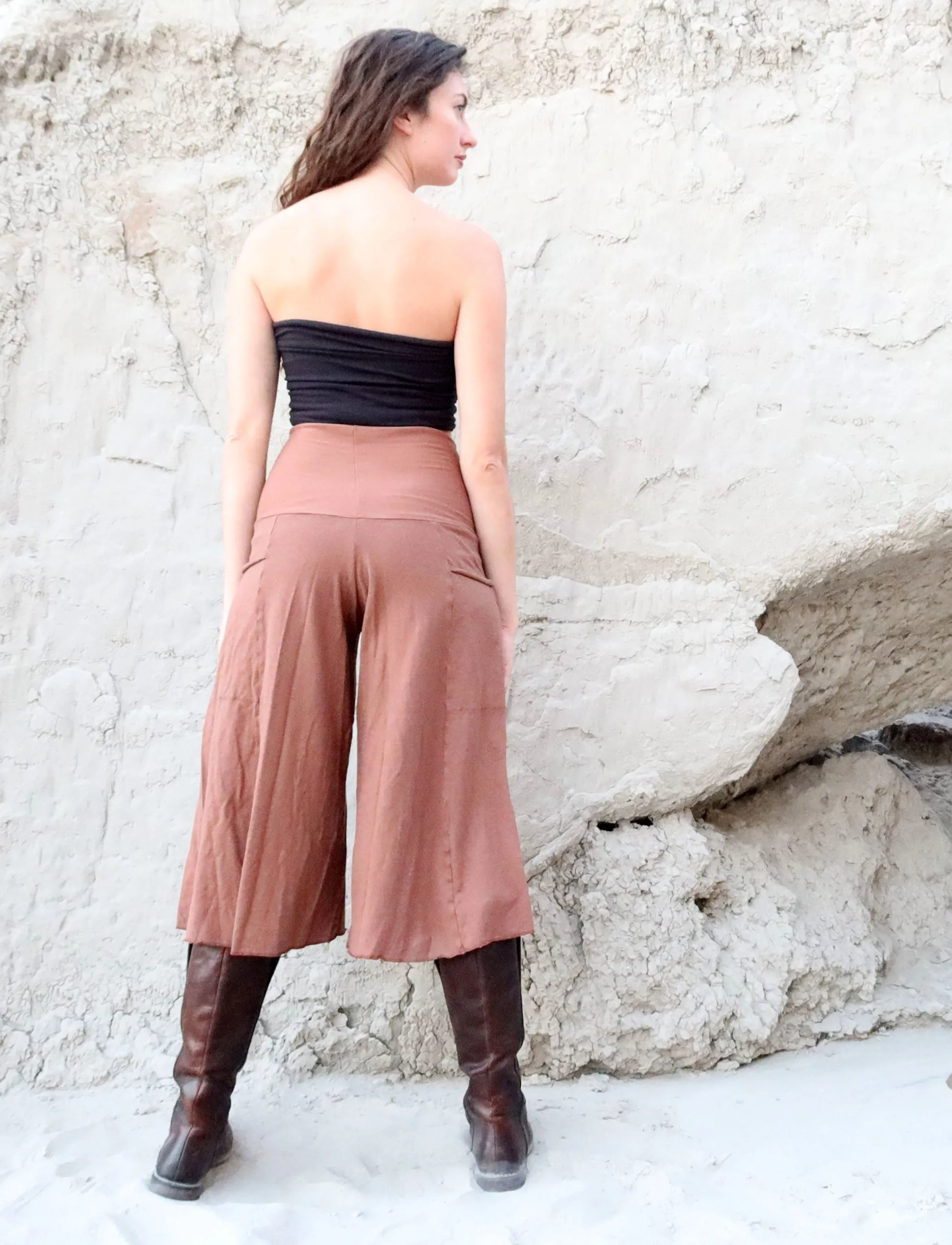 Perfect Pockets Wanderer Gauchos